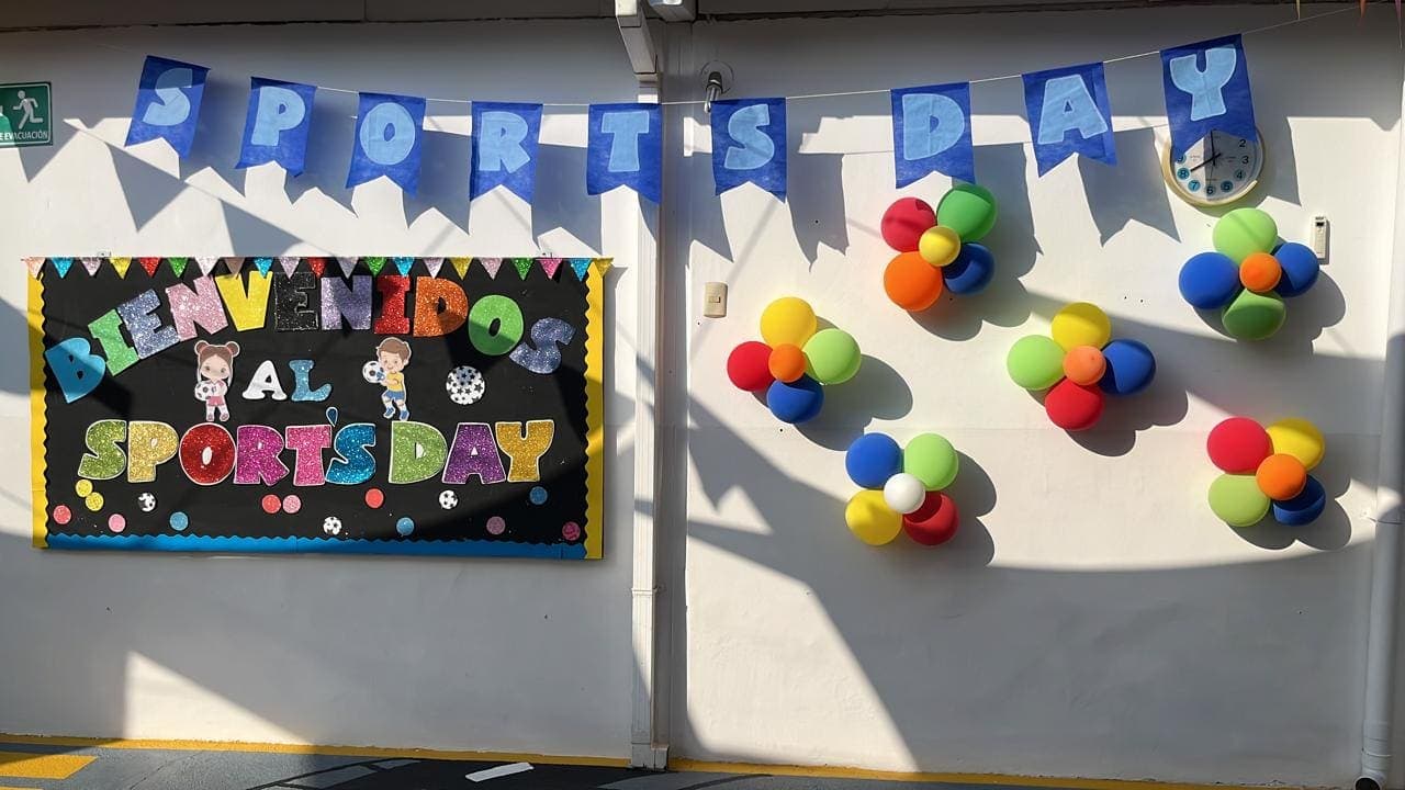 Celebración familiar decorada en las instalaciones de Pequeño Nido
